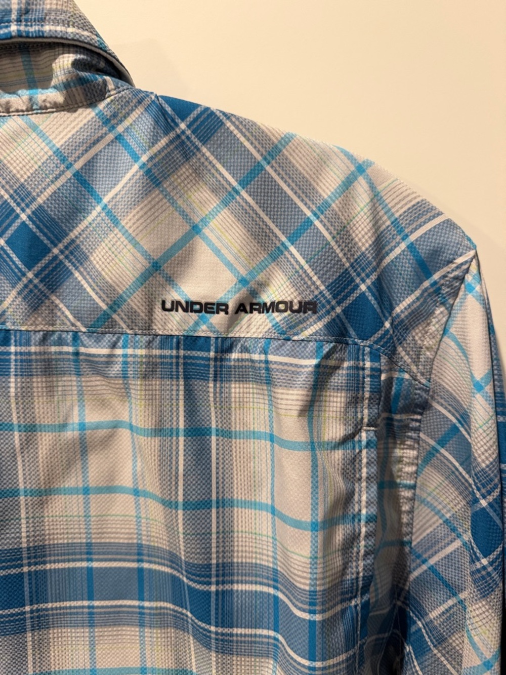 Under Armour Men’s Light Blue and White Plaid Short-Sleeve Button-Down Shirt - Picture 6 of 7